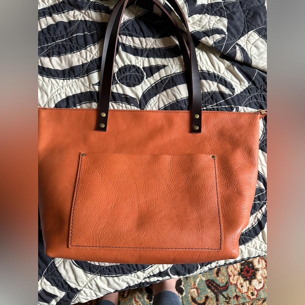 Portland leather good large zip tote in Satsuma 😍